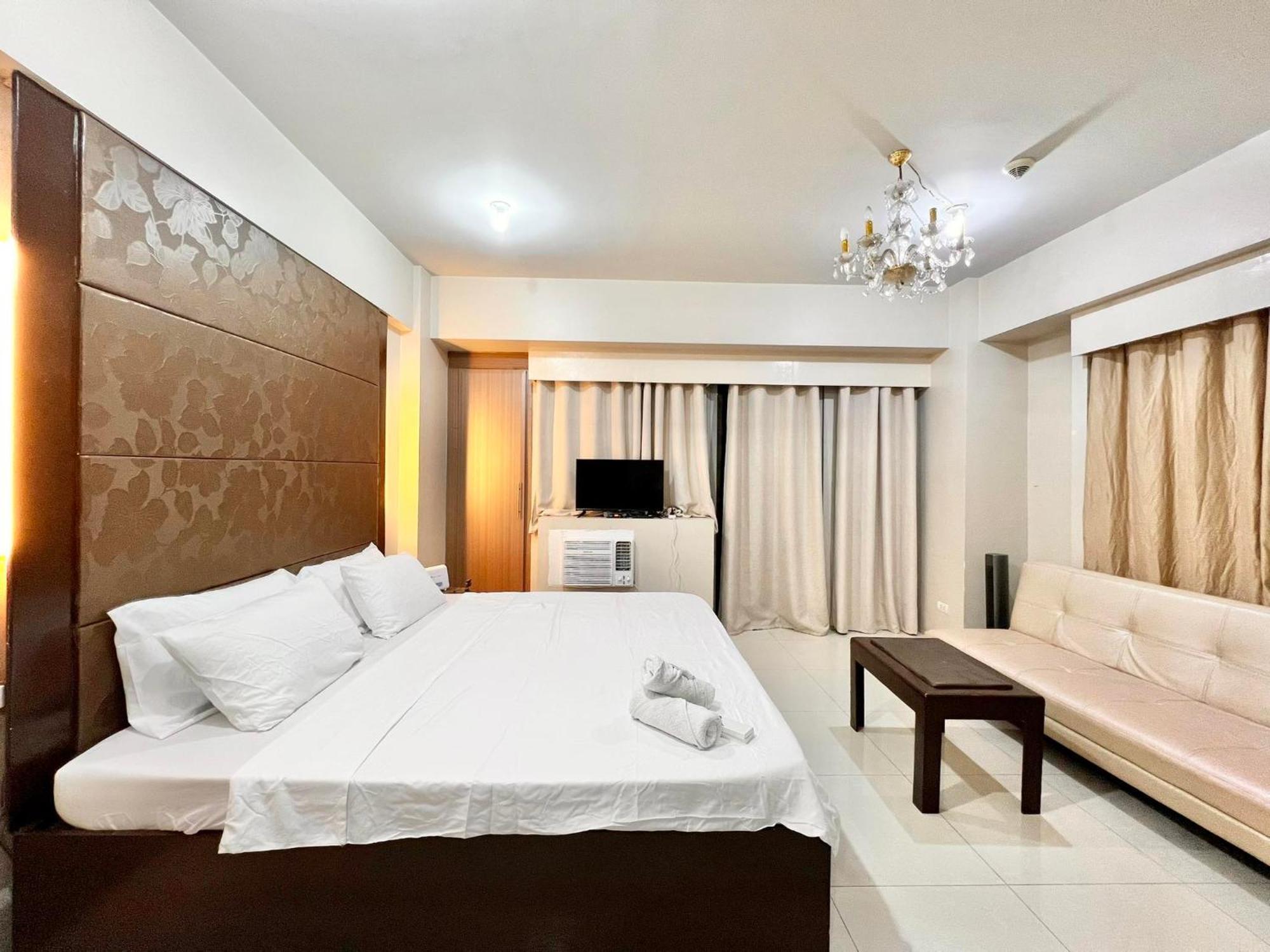 Luxury Hotel Type Condo Near Naia Manila Airport Екстер'єр фото